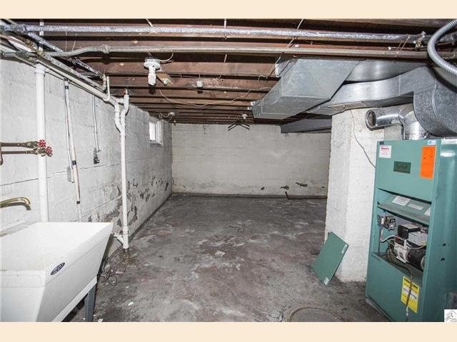 3711 W 4th St, Duluth, MN 55807 photo 3