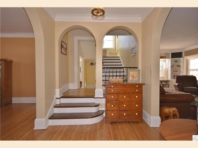 2520 E 3rd St, Duluth, MN 55812 photo 3
