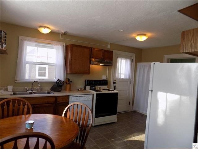 1020 E 9th St, Duluth, MN 55805 photo 2
