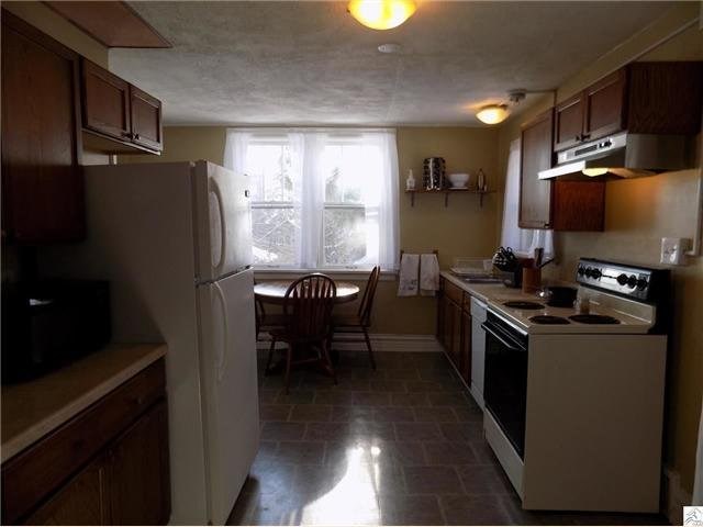 1020 E 9th St, Duluth, MN 55805 photo 3