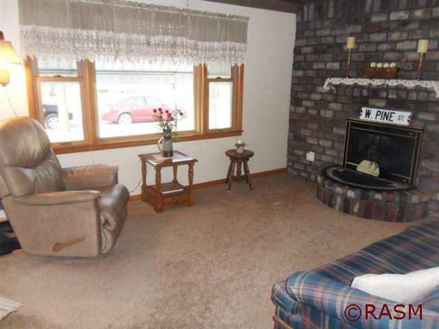 219 W Pine St, Saint Peter, MN 56082 photo 4