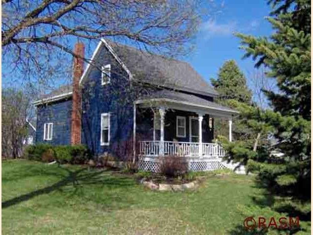 623 Chatham St, Saint Peter, MN 56082 photo 1