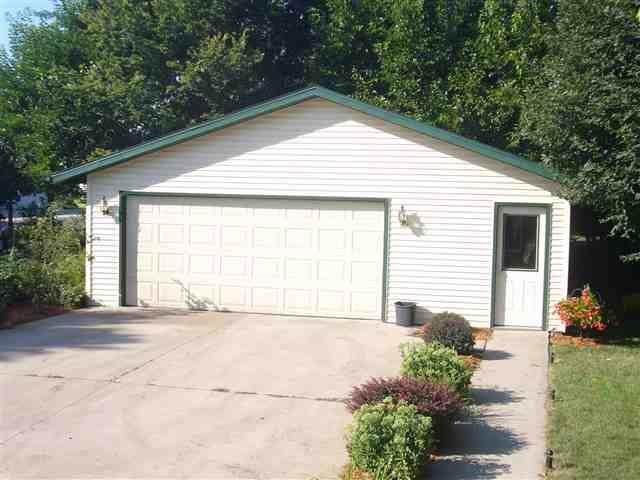 618 W Grace St, Saint Peter, MN 56082 photo 11