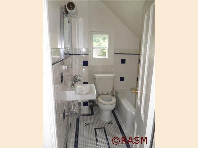 1108 S 4th St, Saint Peter, MN 56082 photo 8