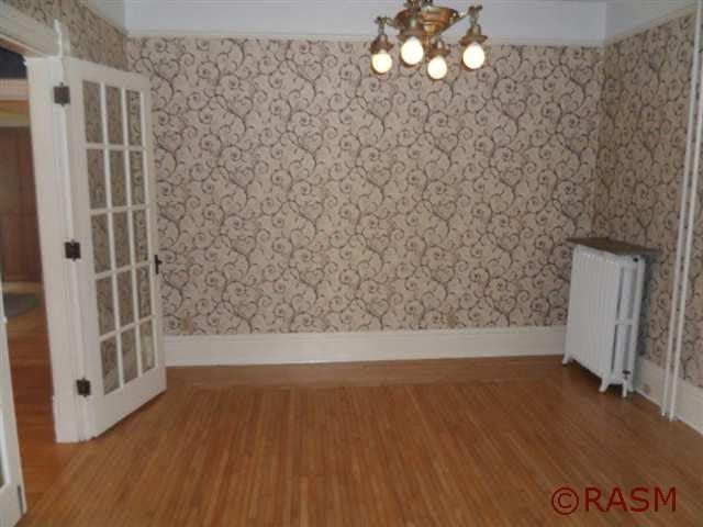 1108 S 4th St, Saint Peter, MN 56082 photo 4