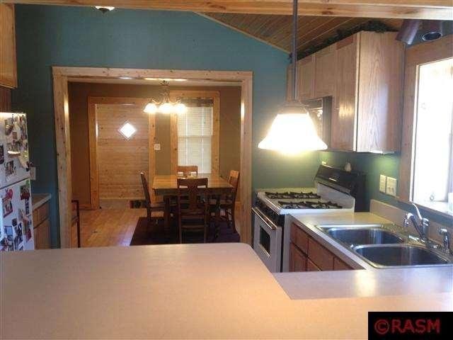 1115 S 4th St, Saint Peter, MN 56082 photo 3