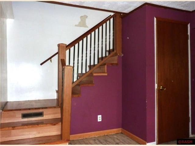 625 S Front St, Saint Peter, MN 56082 photo 2