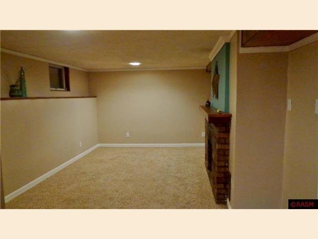 606 Kendall St, Marshall, MN 56258 photo 12