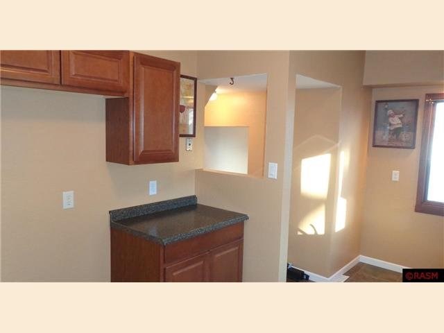606 Kendall St, Marshall, MN 56258 photo 8