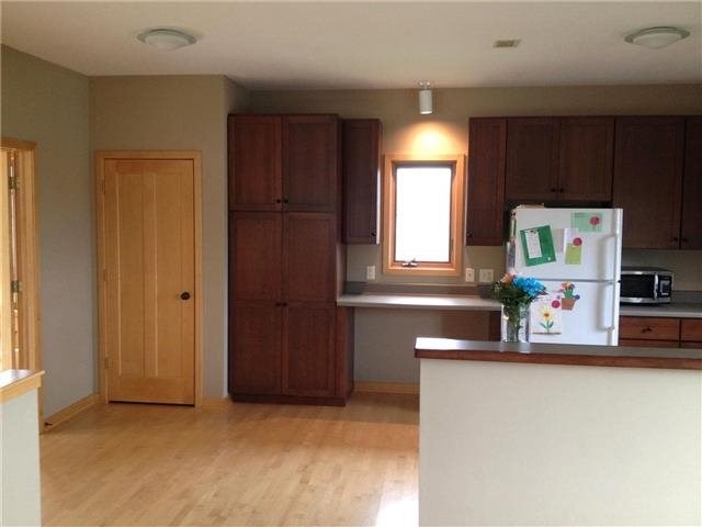 717 W Grace St, Saint Peter, MN 56082 photo 4