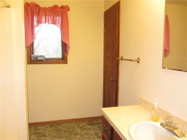 218 Rabbit Rd, Saint Peter, MN 56082 photo 10