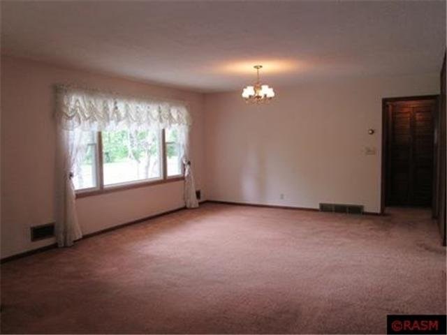 818 N 3rd St, Saint Peter, MN 56082 photo 11