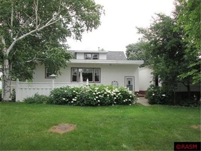 818 N 3rd St, Saint Peter, MN 56082 photo 3