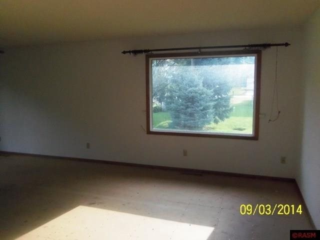 305 S Central Ave, Mapleton, MN 56065 photo 9