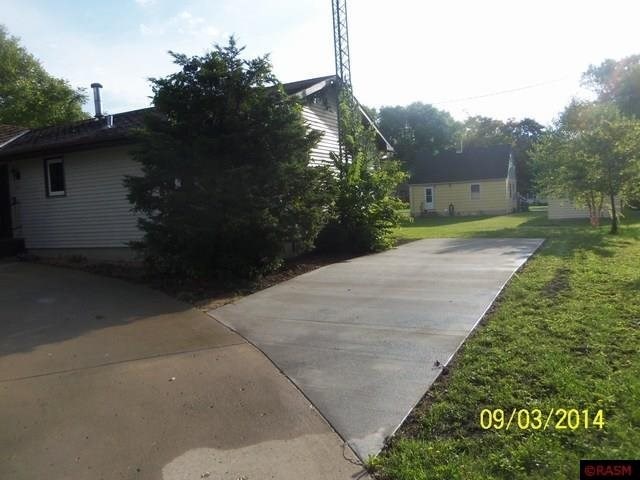 305 S Central Ave, Mapleton, MN 56065 photo 8