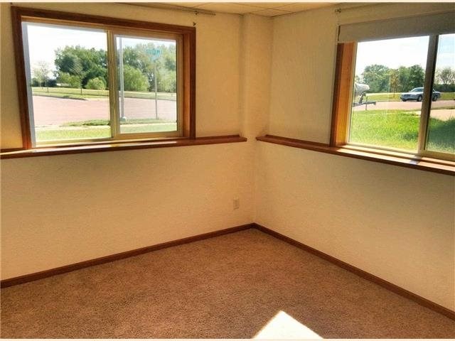 2101 Bunker, Saint Peter, MN 56082 photo 10
