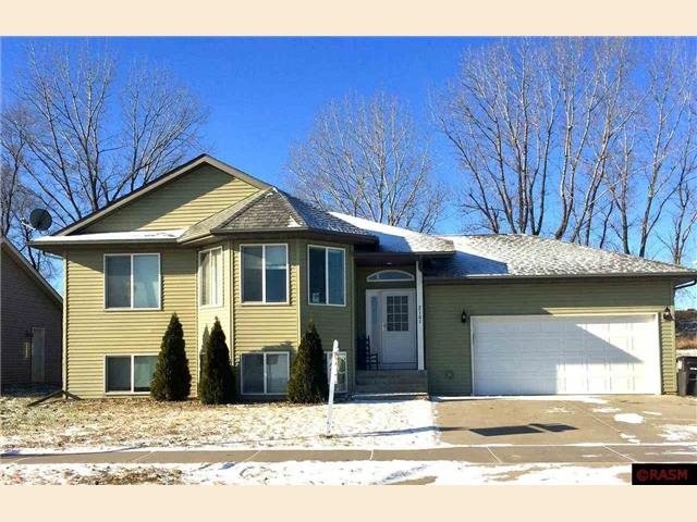 2101 Bunker, Saint Peter, MN 56082 photo 1