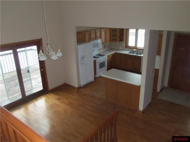 509 Miller, Saint Clair, MN 56080 photo 4