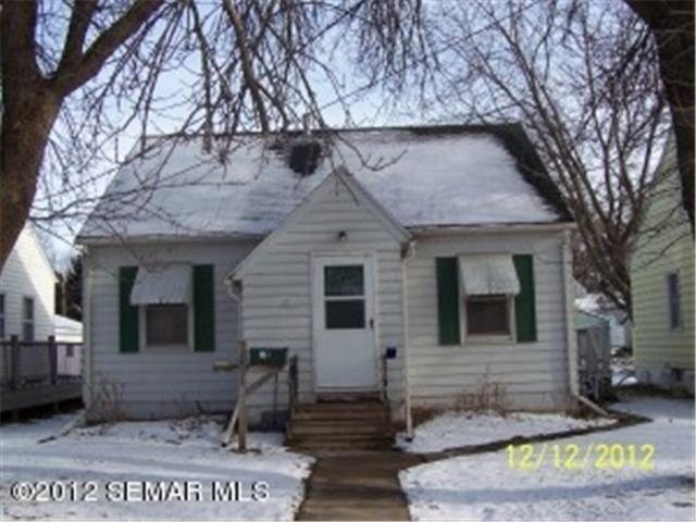 1439 Academy Ave, Albert Lea, MN 56007 photo 1