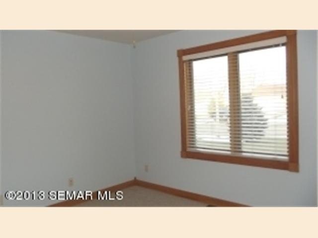 404 3rd Se Ave, Spring Grove, MN 55974 photo 14