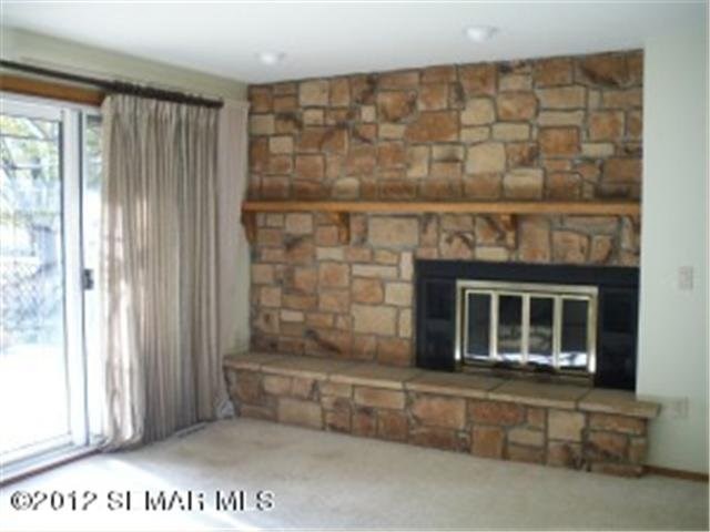 528 S Parsons St, Spring Valley, MN 55975 photo 2