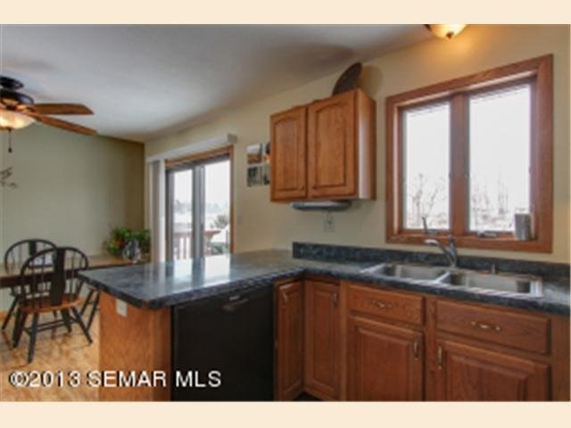 725 4th Ave SW, Plainview, MN 55964 photo 12