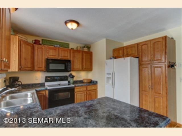 725 4th Ave SW, Plainview, MN 55964 photo 11