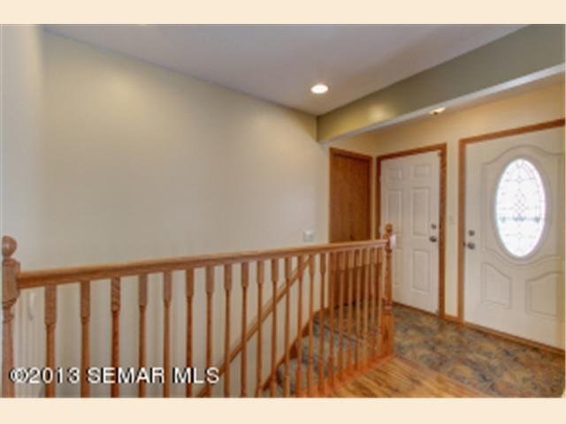 725 4th Ave SW, Plainview, MN 55964 photo 2