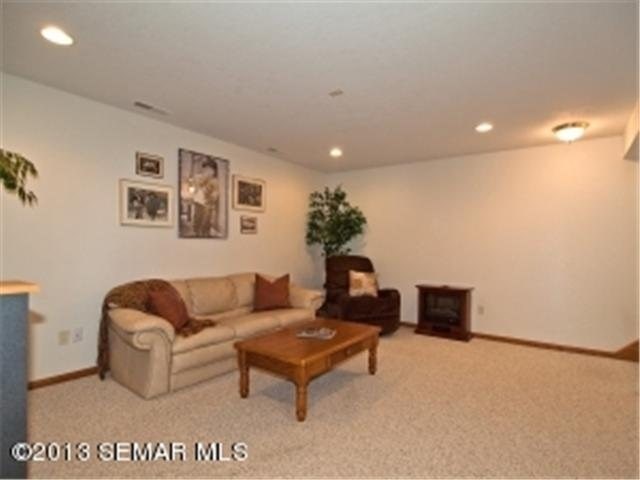 321 Maple St E, Dover, MN 55929 photo 9