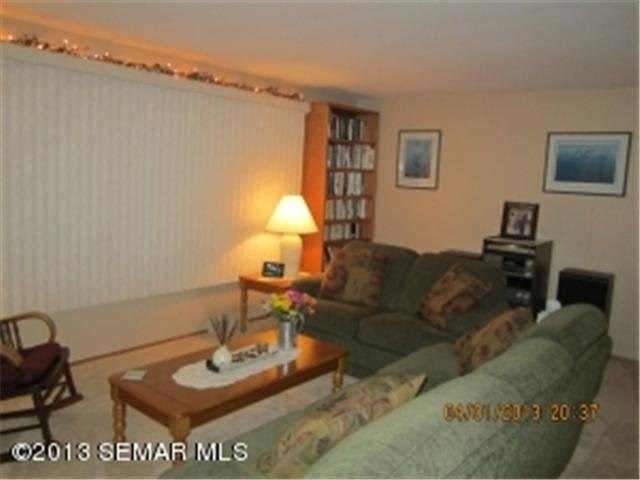 1013 Maplehill Dr, Albert Lea, MN 56007 photo 3