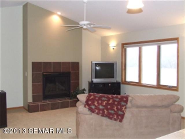 951 3rd St, Wanamingo, MN 55983 photo 8