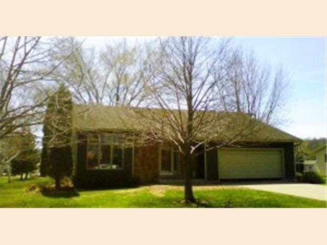 816 12th E St, Wabasha, MN 55981 photo 3