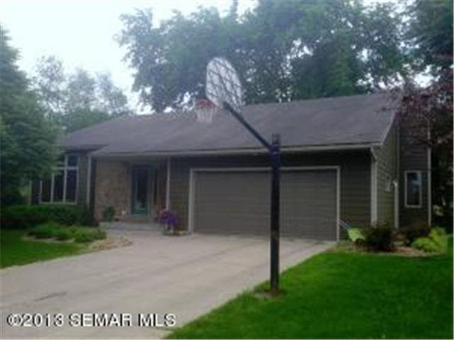 816 12th E St, Wabasha, MN 55981 photo 2