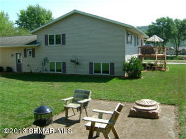 473 Rolling View Dr, Rollingstone, MN 55969 photo 5