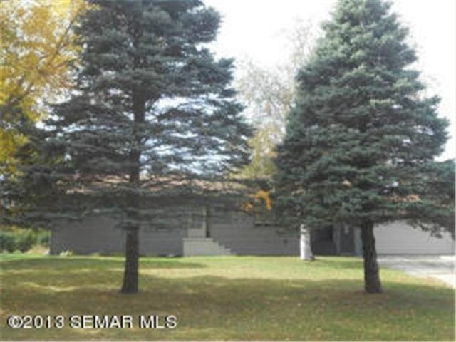 835 E Lowell St, Le Roy, MN 55951 photo 8
