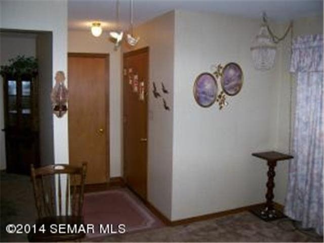 912 Cedar Ave, Albert Lea, MN 56007 photo 3