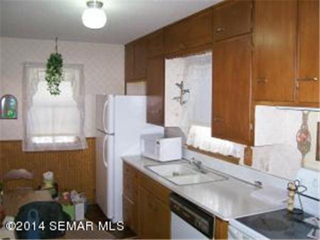 912 Cedar Ave, Albert Lea, MN 56007 photo 4