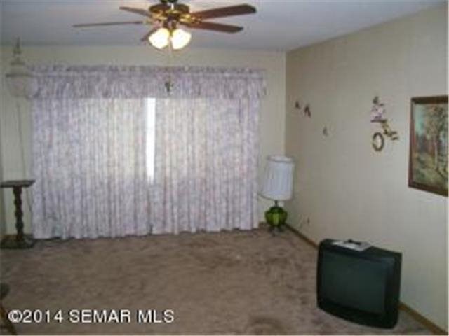 912 Cedar Ave, Albert Lea, MN 56007 photo 2