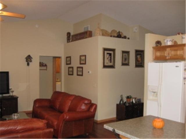 2017 Paradise Rd, Albert Lea, MN 56007 photo 4
