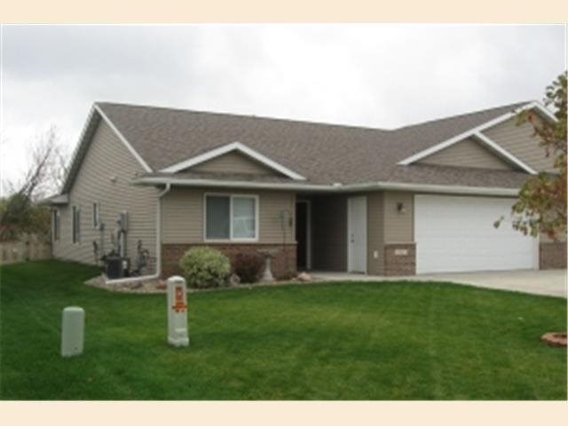2017 Paradise Rd, Albert Lea, MN 56007 photo 1