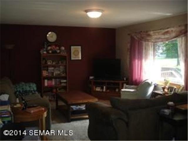 416 S Hokah St, Caledonia, MN 55921 photo 3