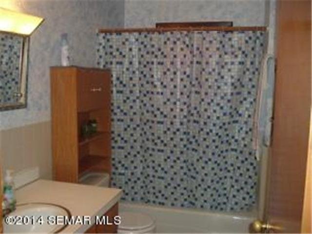 416 S Hokah St, Caledonia, MN 55921 photo 14