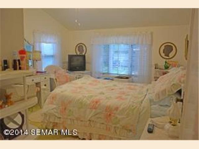 810 John Farry Pl, Albert Lea, MN 56007 photo 8