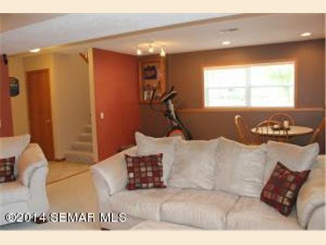 621 Glendale St, Owatonna, MN 55060 photo 15