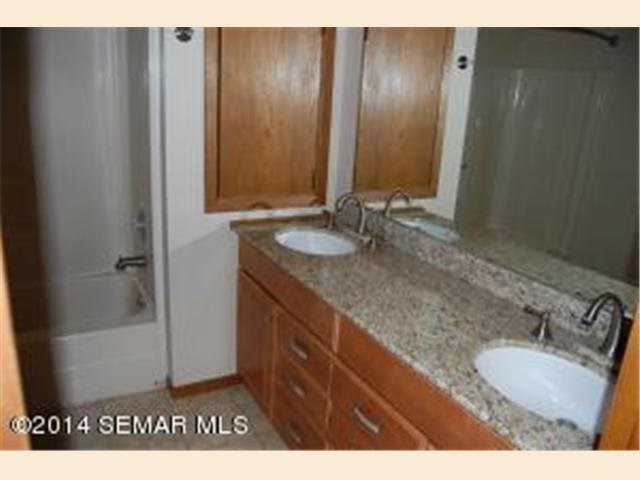 4943 Echo Ct, Faribault, MN 55021 photo 9