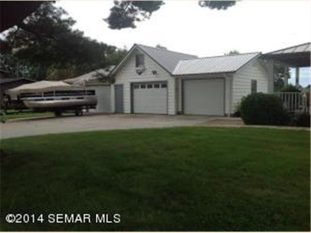 608 E Adams St, Caledonia, MN 55921 photo 2