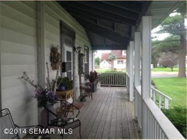 608 E Adams St, Caledonia, MN 55921 photo 4