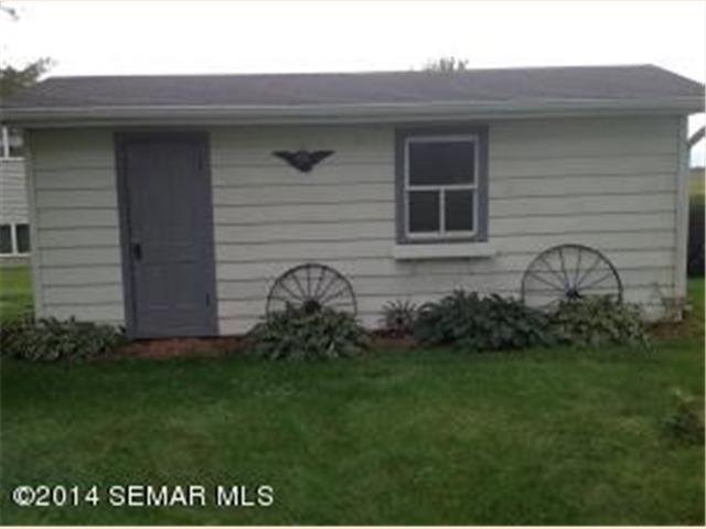608 E Adams St, Caledonia, MN 55921 photo 9