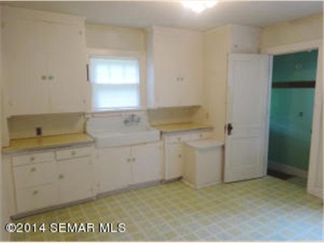 631 7th St E, Albert Lea, MN 56007 photo 5