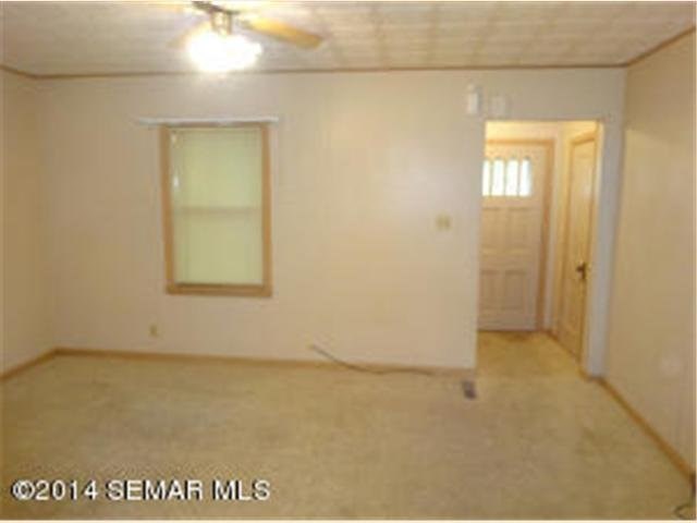 631 7th St E, Albert Lea, MN 56007 photo 4
